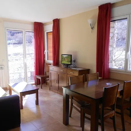 Rialb Aparthotel El Serrat